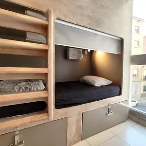Hostal Onefam Sants 